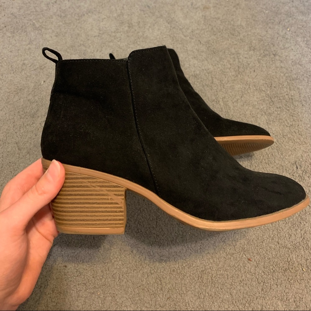 black and brown heeled chelsea boots